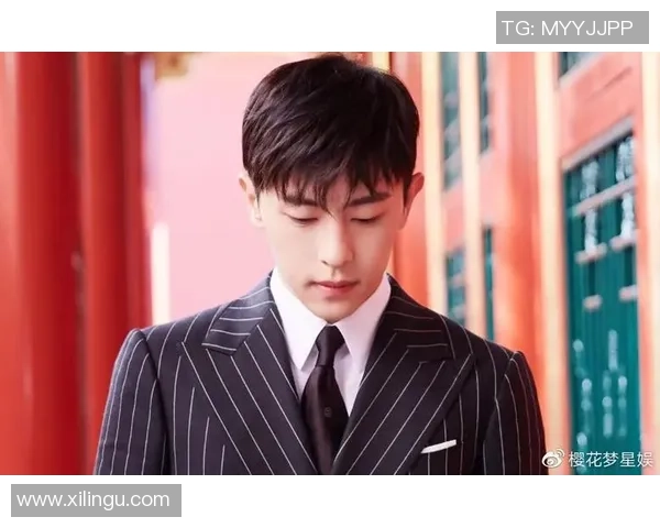 邓伦足球之路：从荧幕到绿茵场的激情与挑战